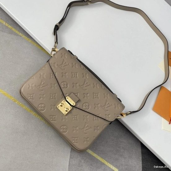 MÉTIS POCHETTE VUITTON LOUIS 0411